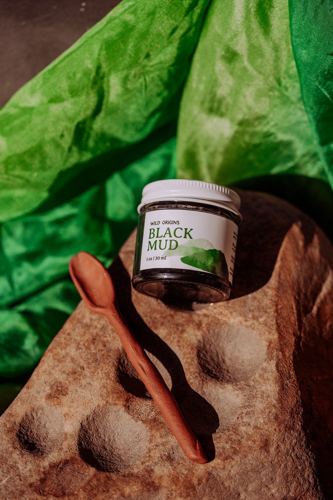 Black mud face mask deals